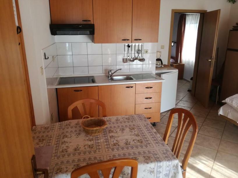 Apartmani Marijana Selce Extérieur photo